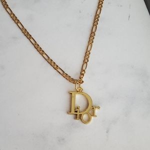 Dior logo necklace